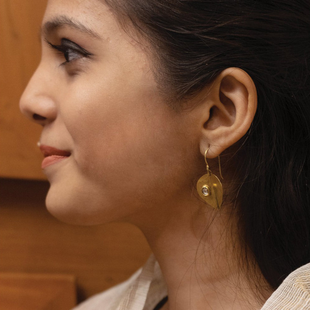 Paan-Patti – handcrafted 18K gold earrings by My Motifs