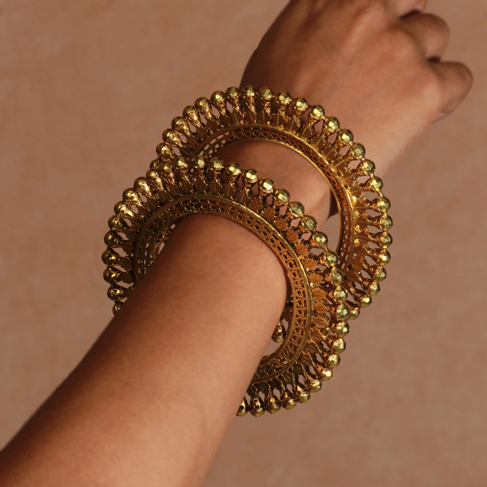 Aashvi – handcrafted 20K gold bracelet by My Motifs