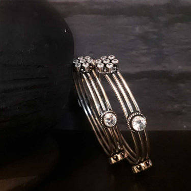 Umath – handcrafted 92.5 sterling silver bangle by My Motifs