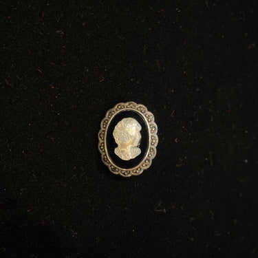Adhv – handcrafted 92.5 sterling silver brooch by My Motifs
