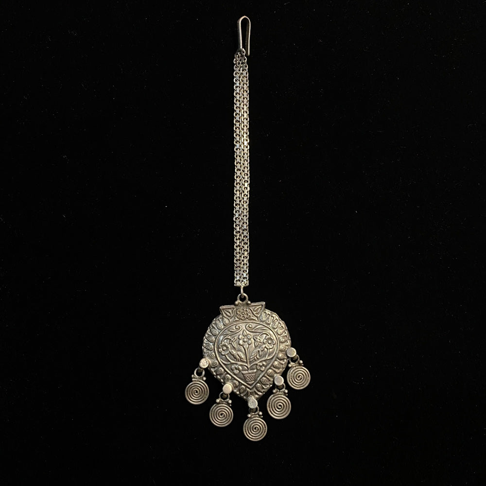 Nurag – handcrafted 92.5 sterling silver mang tikka by My Motifs