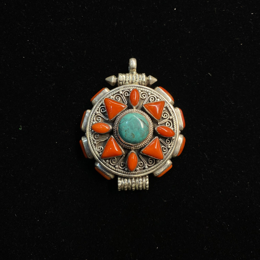 Yatan – handcrafted 92.5 sterling silver pendant by My Motifs