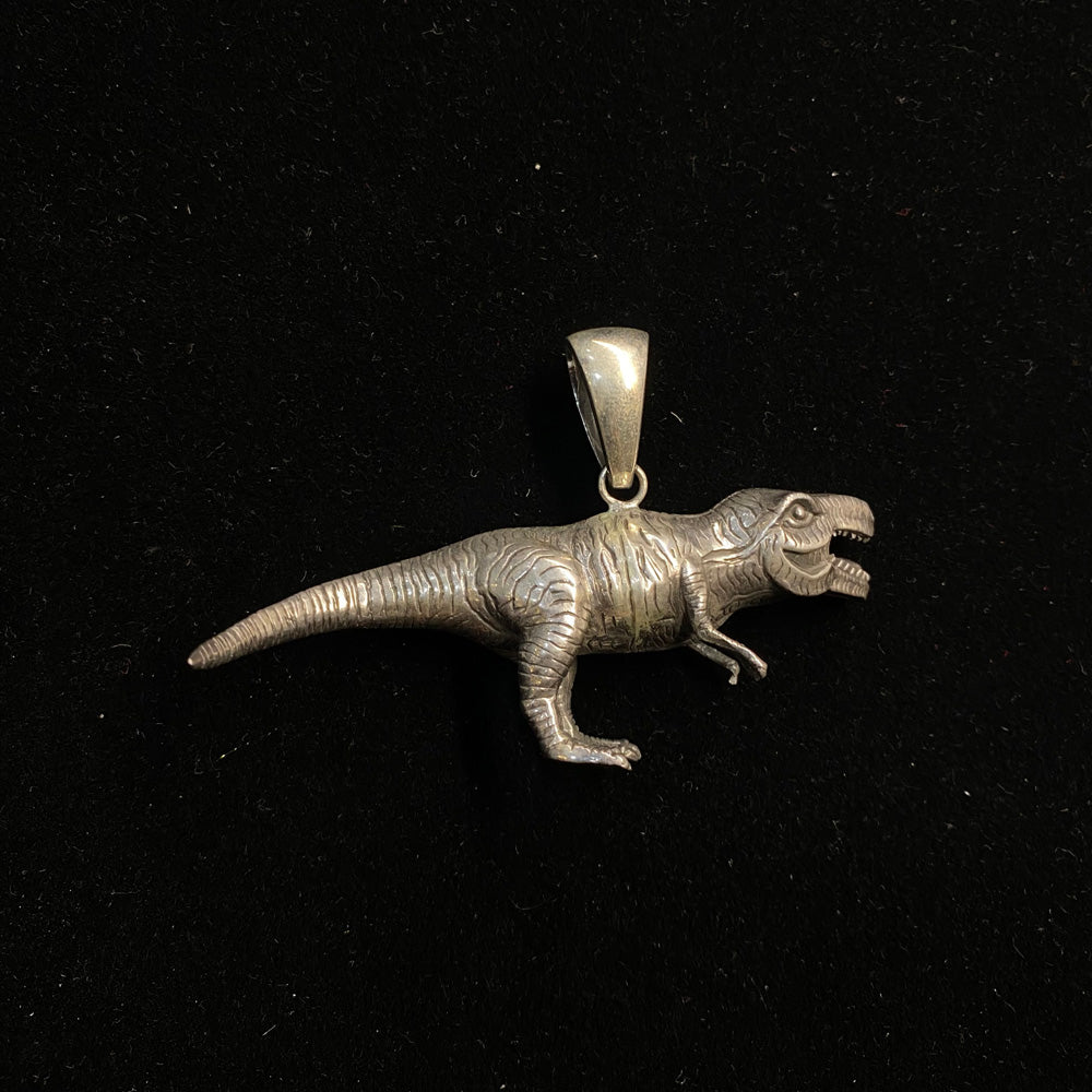 Aket – handcrafted 92.5 sterling silver pendant by My Motifs