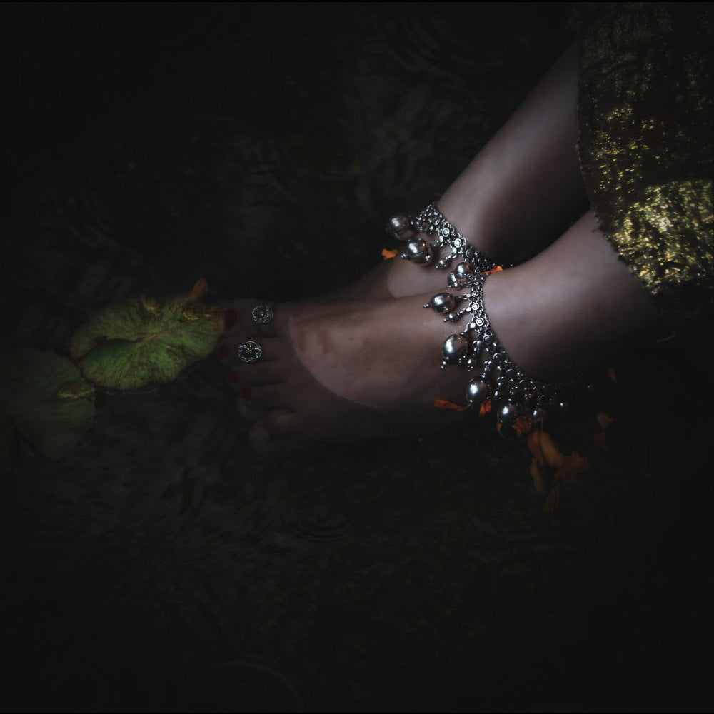 Silver Drops Payal – silver anklet – My Motifs