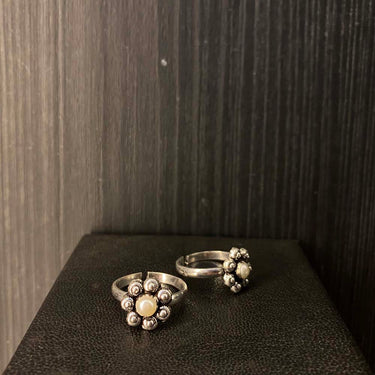 Arvi – handcrafted 92.5 sterling silver toe ring by My Motifs