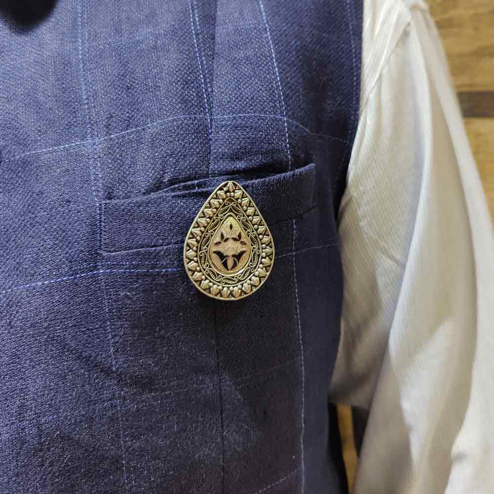 Drop Shaped Intricate Carving Brooch – handcrafted 92.5 sterling silver brooch by My Motifs