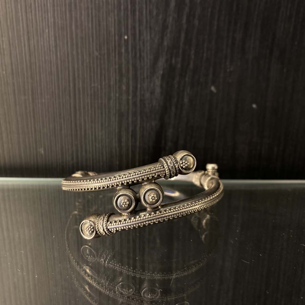 Akosa – handcrafted 92.5 sterling silver bracelet by My Motifs