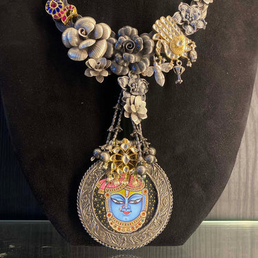 Prsti – handcrafted dual-tone 92.5 sterling silver necklace by My Motifs, view 2