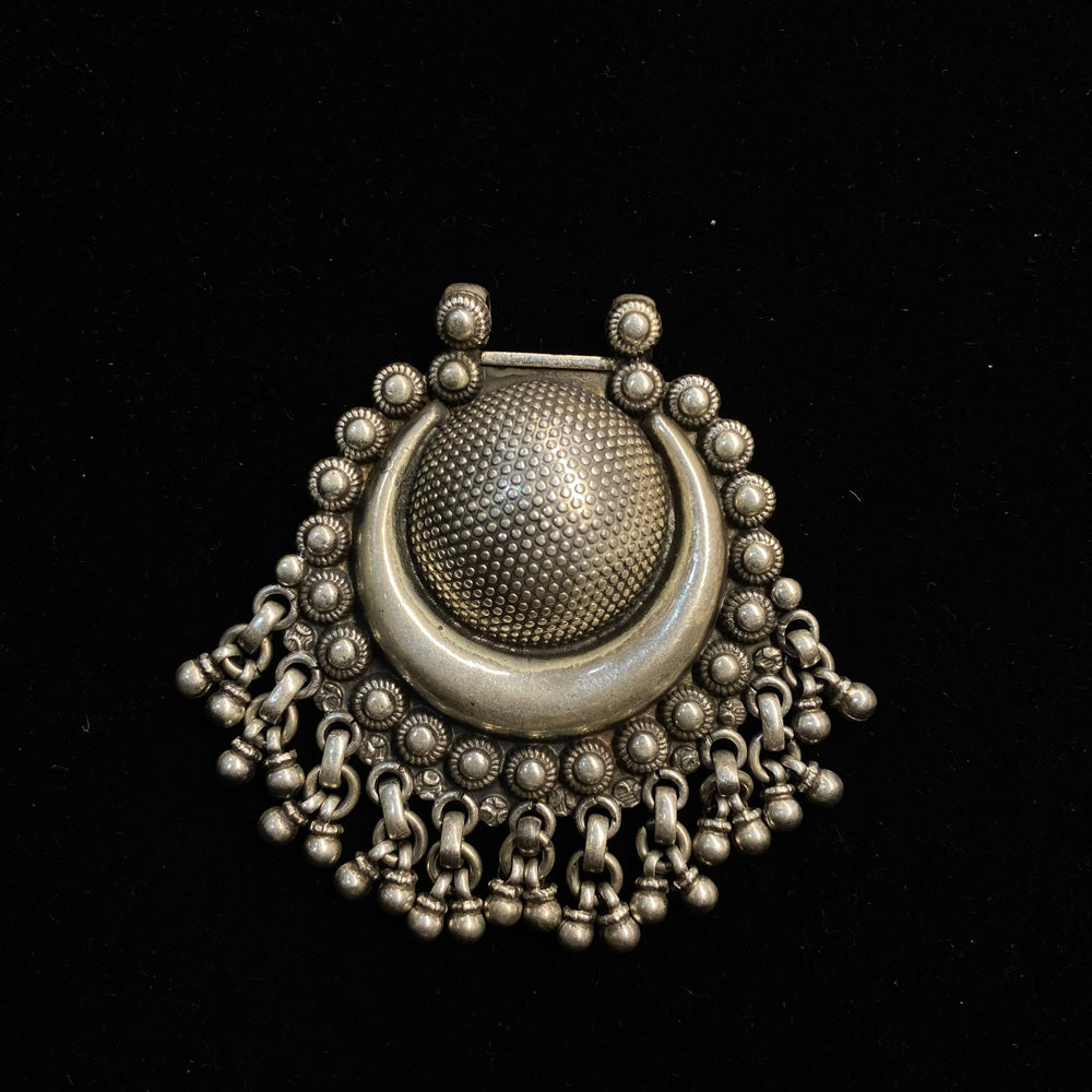 Kani – handcrafted 92.5 sterling silver pendant by My Motifs