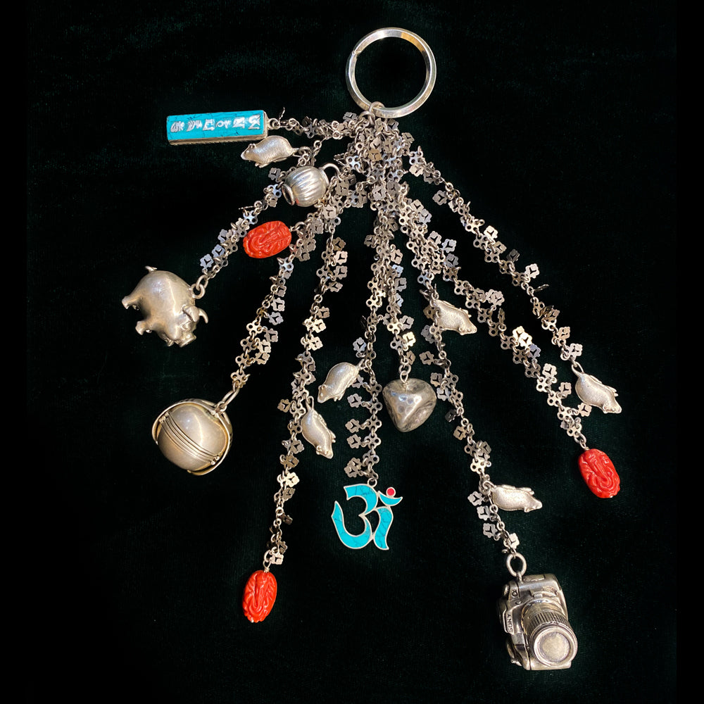 Vibrant Silver Keychain – handcrafted 92.5 sterling silver keychain by My Motifs