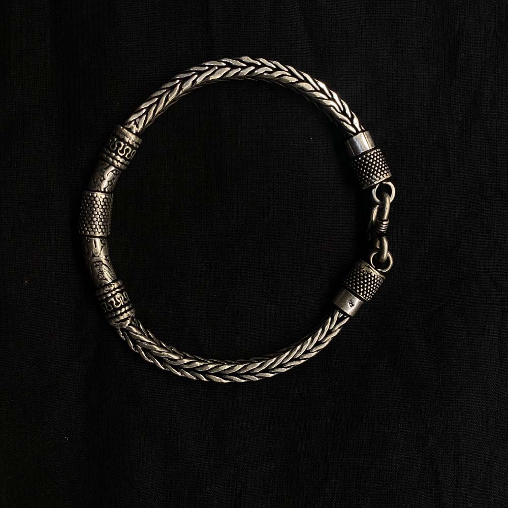 Mikat – handcrafted 92.5 sterling silver bracelet by My Motifs