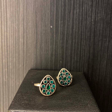 Praj – handcrafted 92.5 sterling silver toe ring by My Motifs