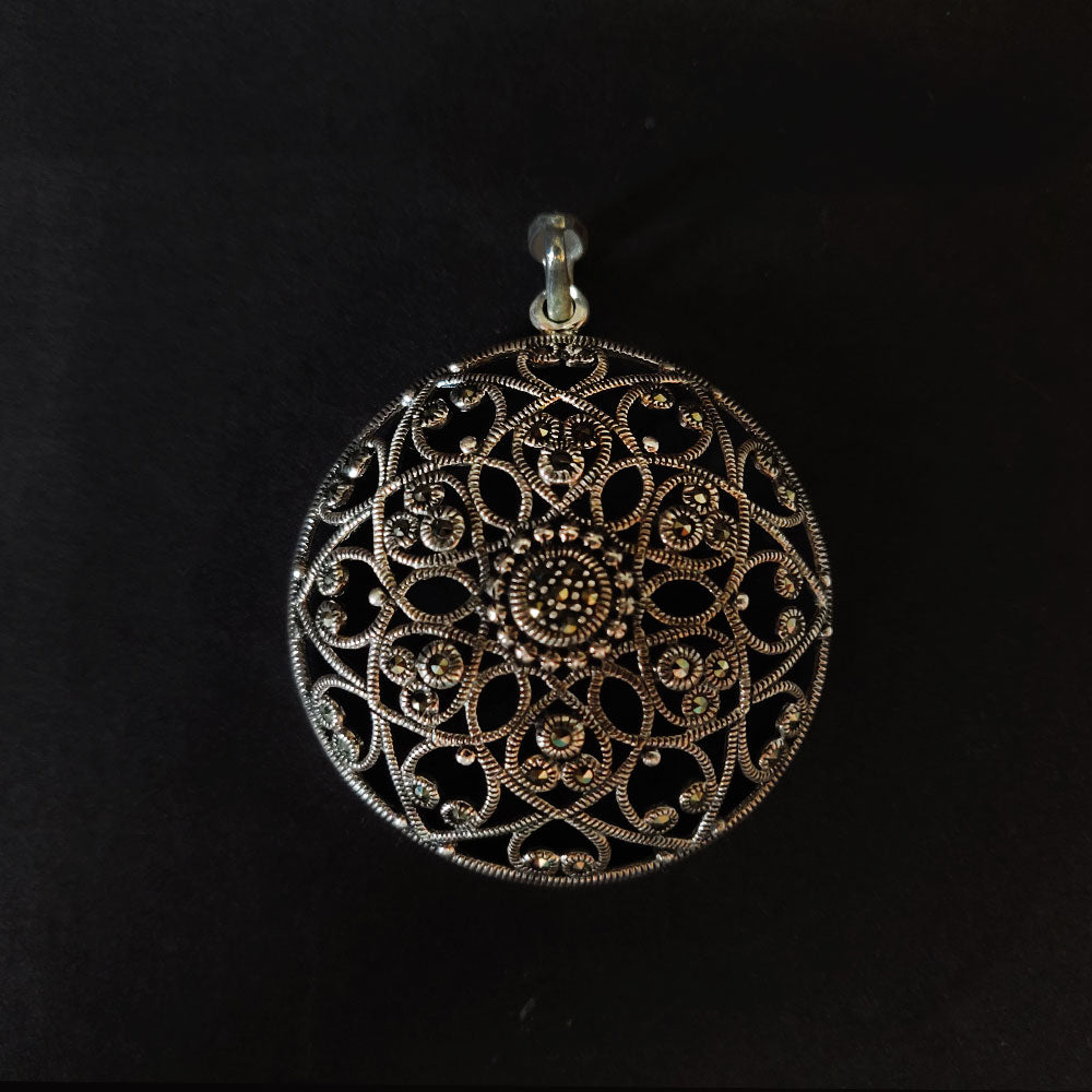 Intricate Silver Pendant – handcrafted 92.5 sterling silver pendant by My Motifs