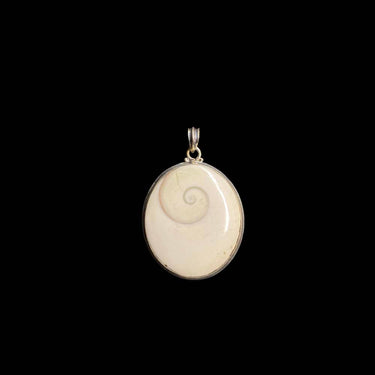 Unmag – handcrafted 92.5 sterling silver pendant by My Motifs