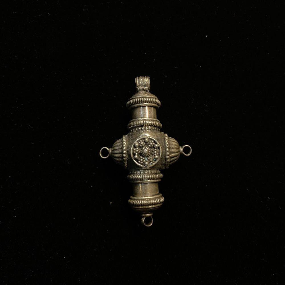Udbha – handcrafted 92.5 sterling silver pendant by My Motifs