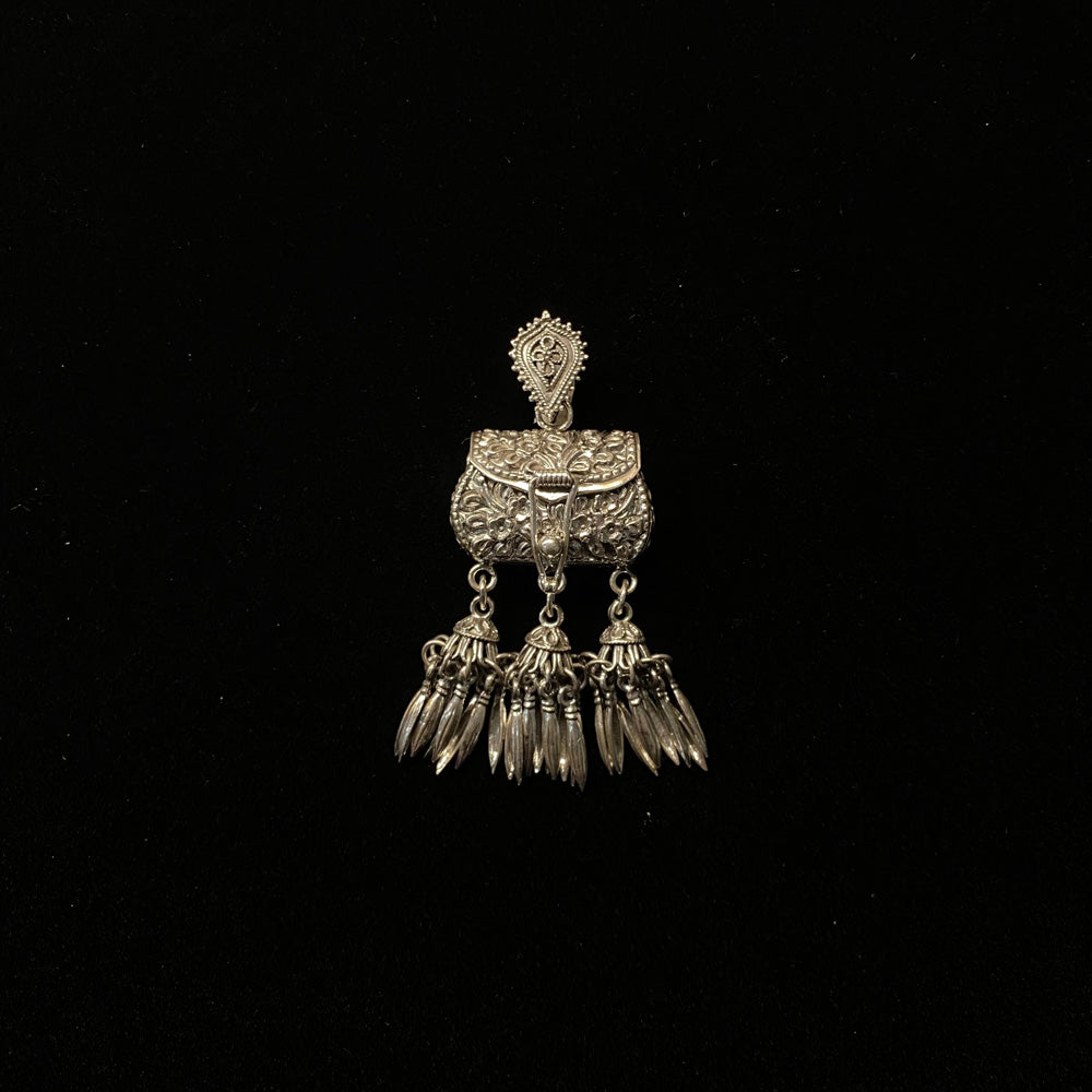 Usik – handcrafted 92.5 sterling silver pendant by My Motifs