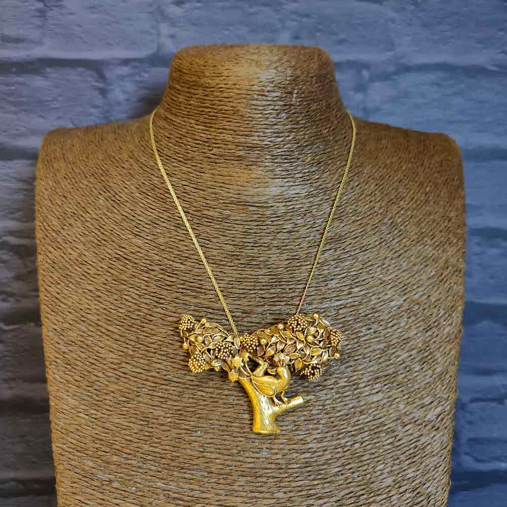 Vruksh – 22k gold pendant with peacock motifs – My Motifs