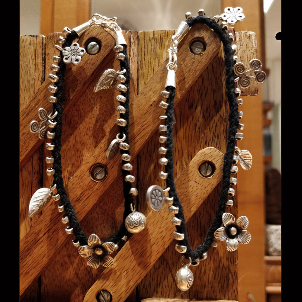 Engraved Floral Charm Anklet – handcrafted 92.5 sterling silver anklet by My Motifs