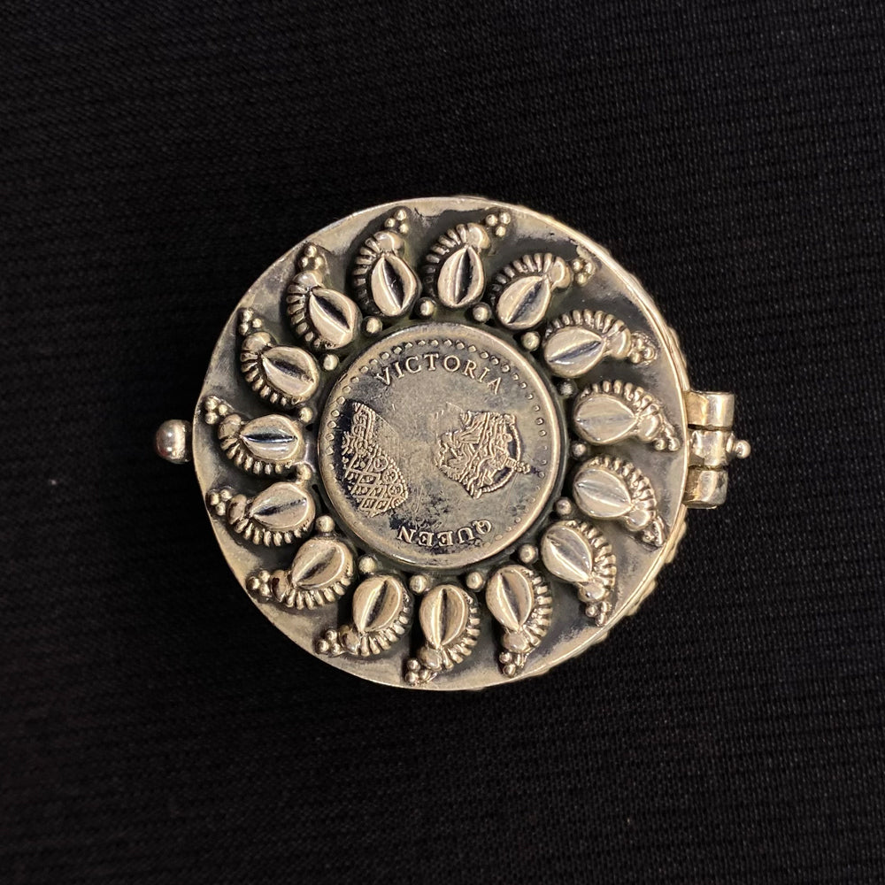 Vintage Dibbi – silver box – My Motifs