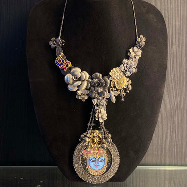 Prsti – handcrafted dual-tone 92.5 sterling silver necklace by My Motifs, view 5