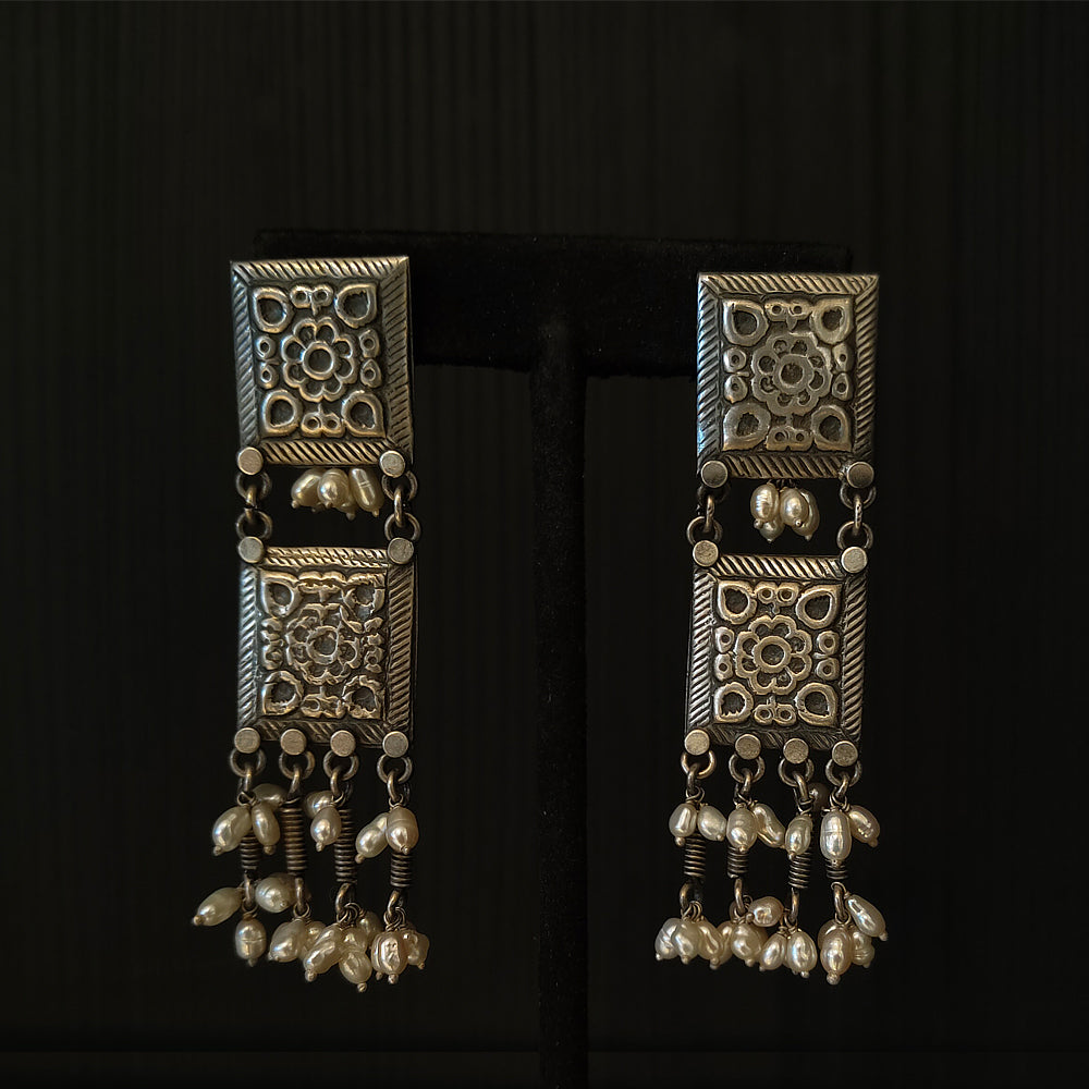Yatita – handcrafted 92.5 sterling silver earrings by My Motifs