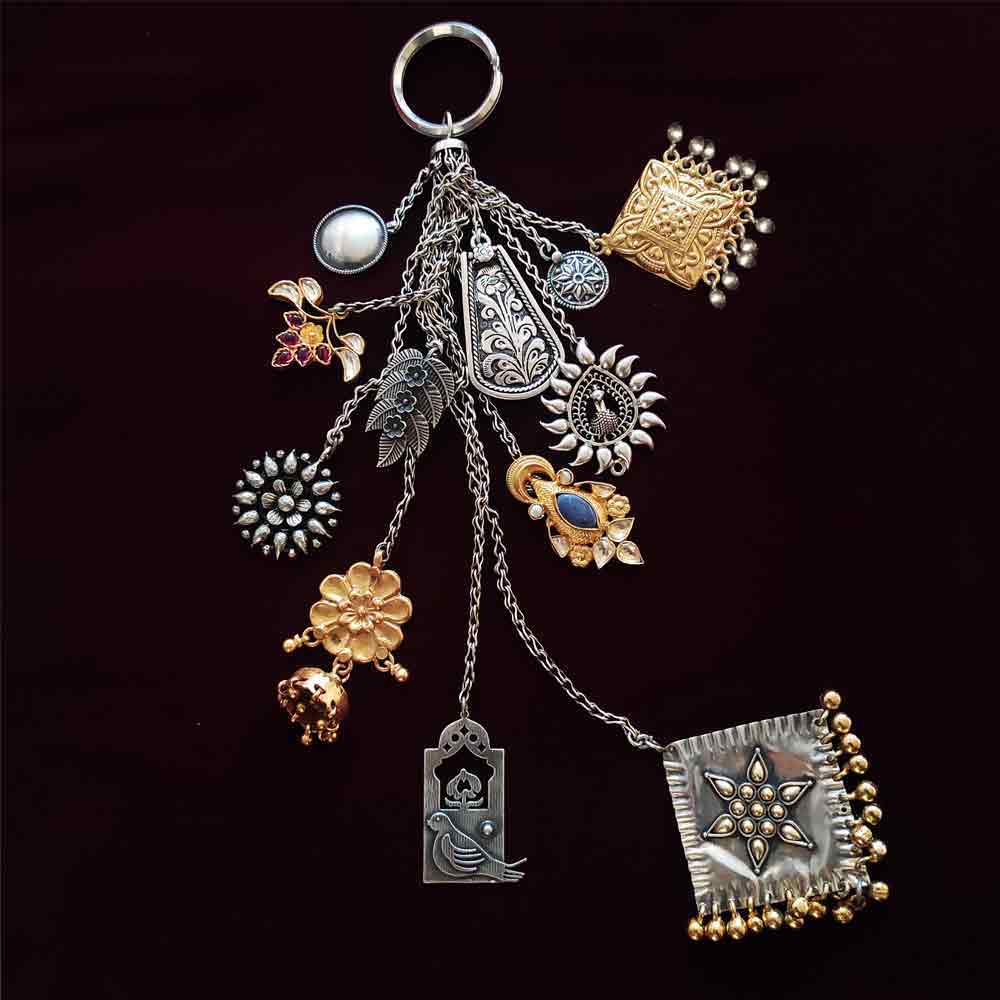 Dual Toned Royal Keychain – silver keychain – My Motifs