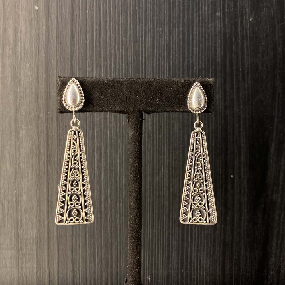 Sasva – handcrafted 92.5 sterling silver earrings by My Motifs