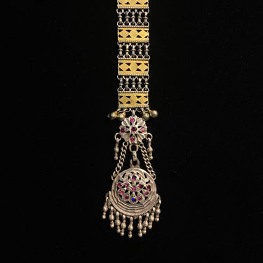 Dvaitt – handcrafted dual-tone 92.5 sterling silver mang tikka by My Motifs, view 3