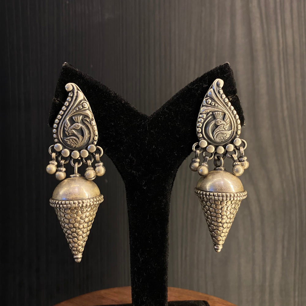 Avir – handcrafted 92.5 sterling silver earrings by My Motifs