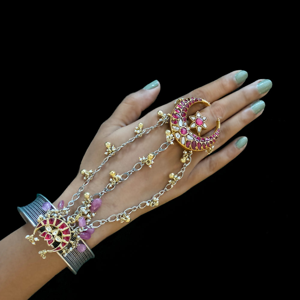 Pratyagra – silver bracelet – My Motifs