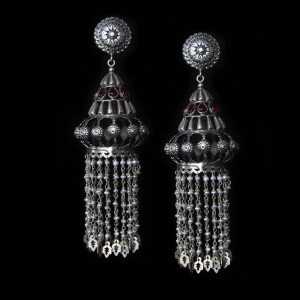 Oversized Shoulder Duster Jhumkas