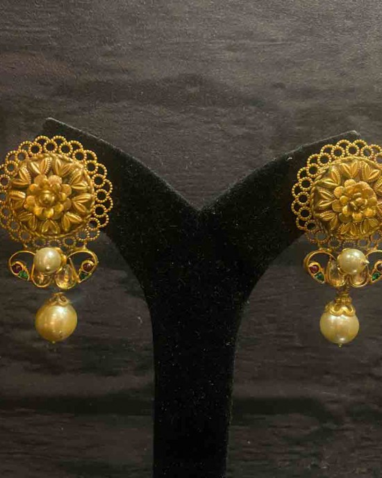 Gold Jhumki