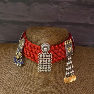 Red Thread Choker With Dual Tone Motif