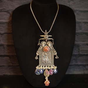 Square Shaped Pendant Necklace With Coloured Stones