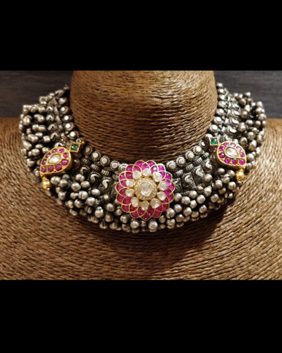 Kundan Ghungroo Choker