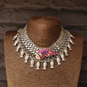 Fish Motif Necklace