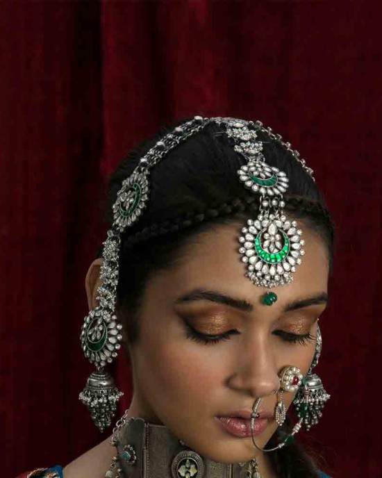 Kundan And Green Stones Earring Cum Maang Tikka