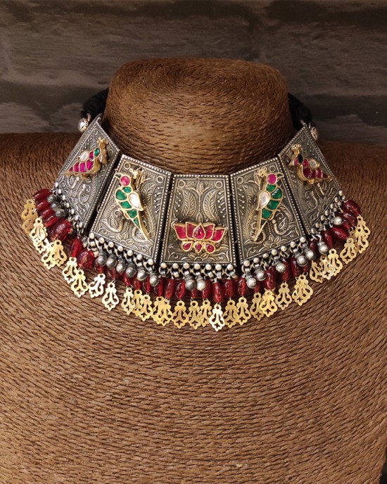 Laajavab Rani Choker