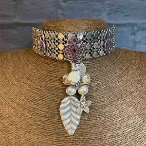 Silver Choker With Pink Stones And Charms