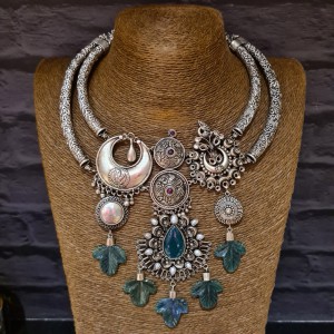 Tribal Silver Necklace With Emerald Motifs