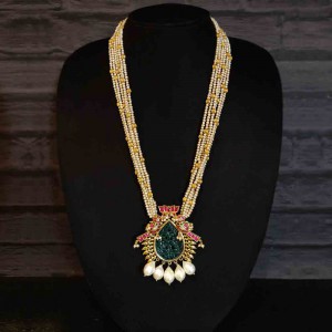 Multilayer Pearl Necklace With Gold Beads And Green Pendant