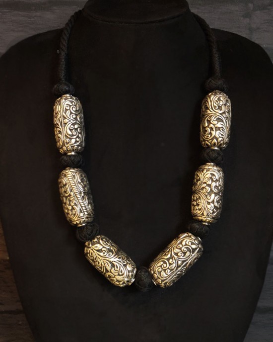 Bold Oval Necklace