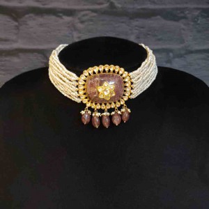 Multilayer Pearl Choker With Kundan Stones And Brown Stone